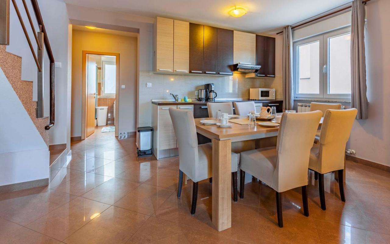Apartments Istriensonne - Haus Stephan Медулин Екстериор снимка