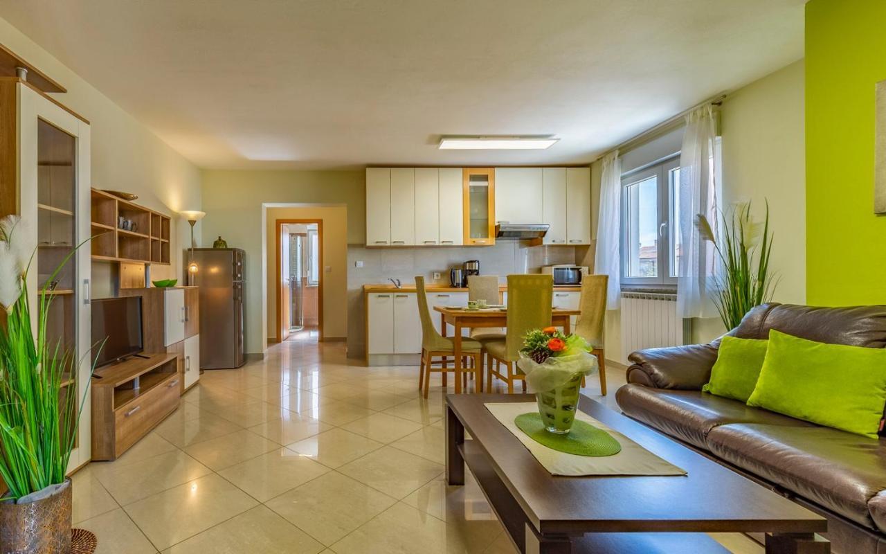 Apartments Istriensonne - Haus Stephan Медулин Екстериор снимка