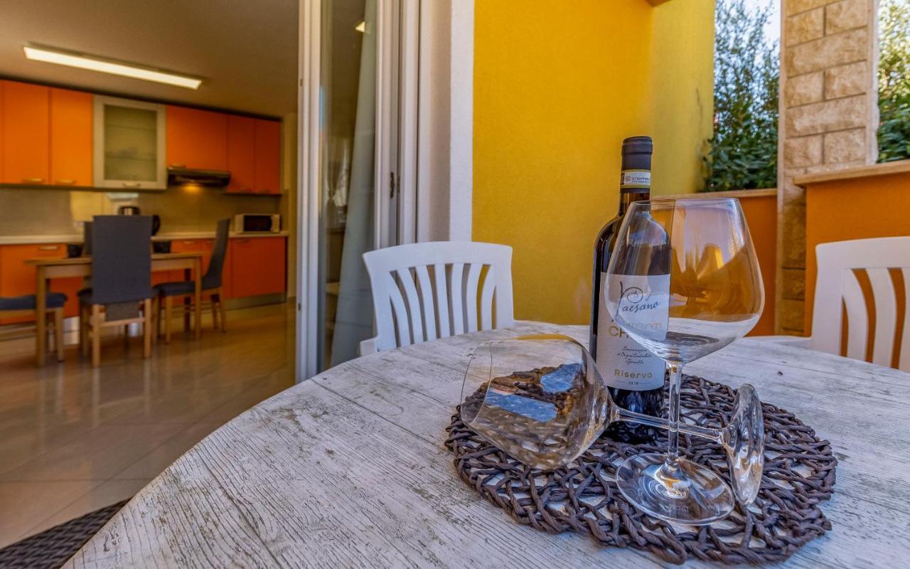 Apartments Istriensonne - Haus Stephan Медулин Екстериор снимка
