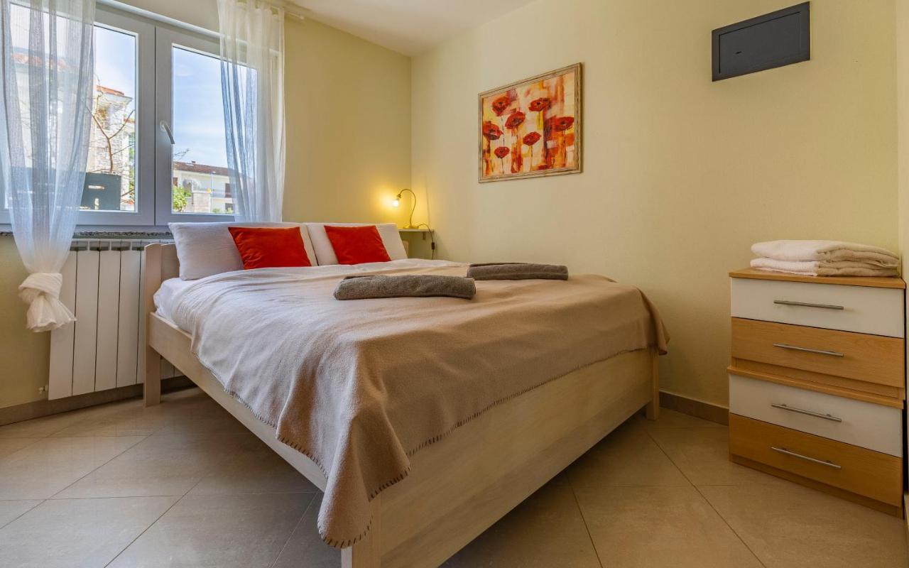 Apartments Istriensonne - Haus Stephan Медулин Екстериор снимка